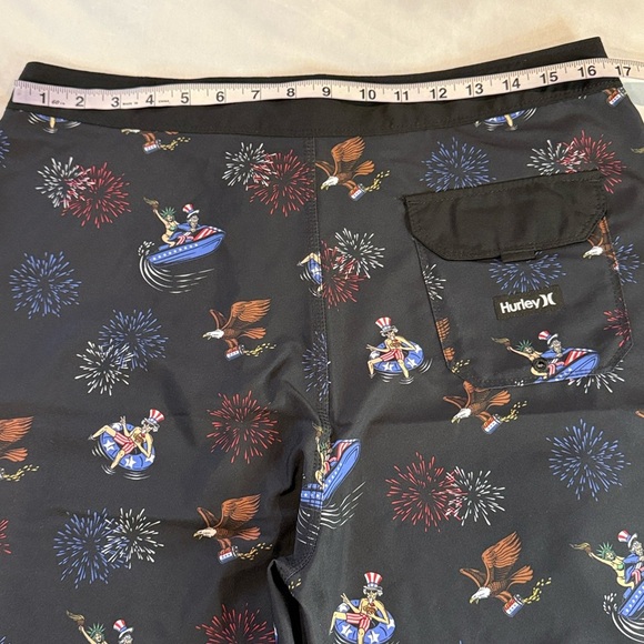 Hurley Weekender 20" Boardshorts Swimwear American July 4th-theme Men's Size 32 - Picture 10 of 16